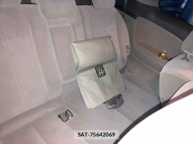 Toyota ESTIMA 2007-10 8883596-9