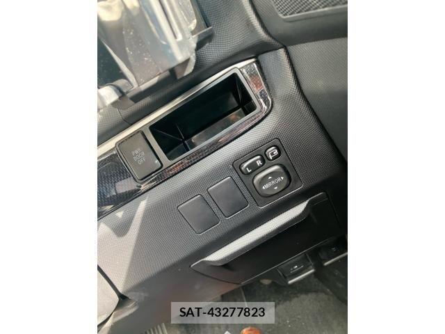 Toyota ESTIMA 2013-11 8883592-14