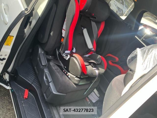 Toyota ESTIMA 2013-11 8883592-23