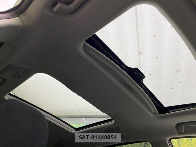 Toyota ESTIMA 2012-03 8883593-2