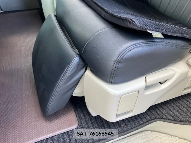 Toyota ESTIMA 2011-10 7723155-27