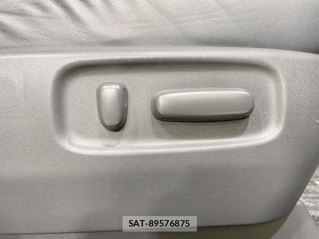 Toyota ESTIMA 2013-10 8129977-7