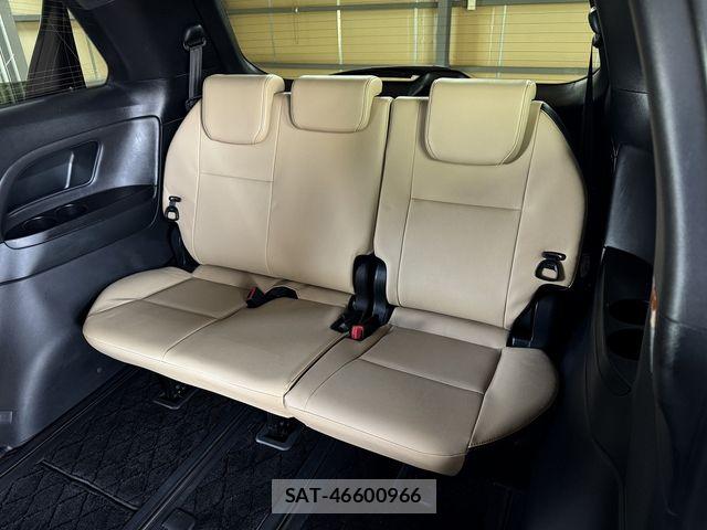 Toyota ESTIMA 2017-11 8145781-10