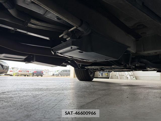 Toyota ESTIMA 2017-11 8145781-21