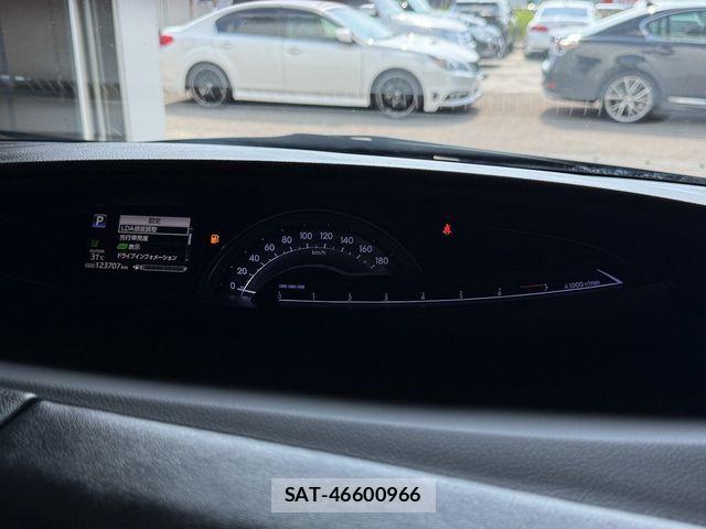 Toyota ESTIMA 2017-11 8145781-29