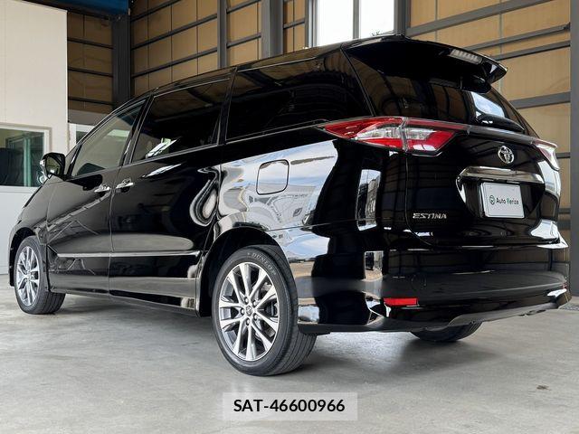 Toyota ESTIMA 2017-11 8145781-4