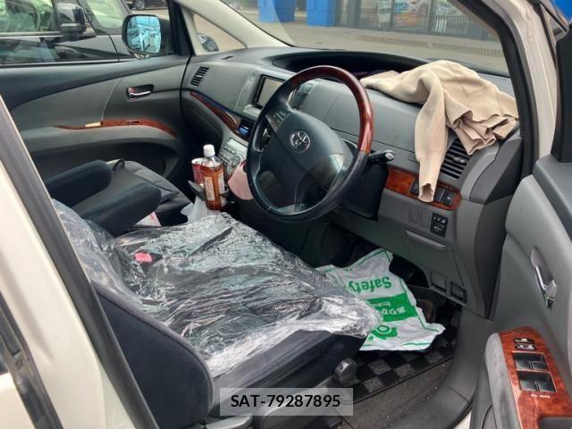 Toyota ESTIMA 2009-10 8245161-18