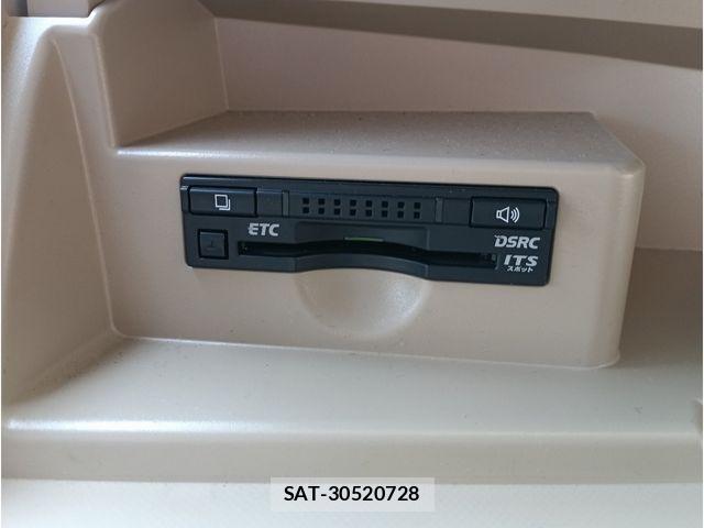 Toyota ESTIMA 2014-12 8335766-11