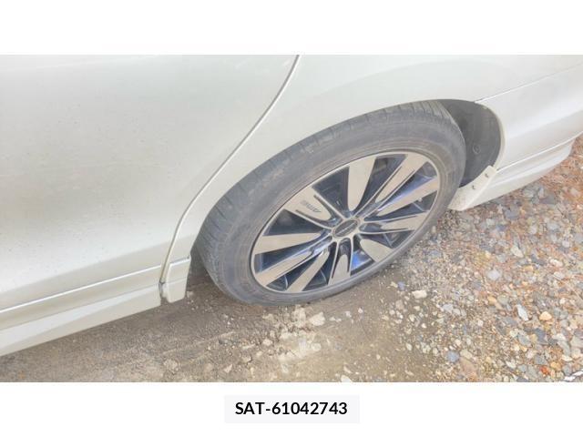 Toyota ESTIMA 2006-03 8412279-2