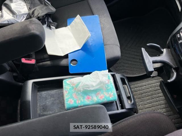 Toyota ESTIMA 2013-10 8666114-24