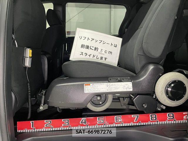 Toyota ESTIMA HYBRID 2020-01 1361835-12