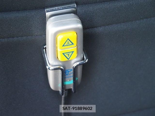 Toyota ESTIMA HYBRID 2016-10 4041814-13