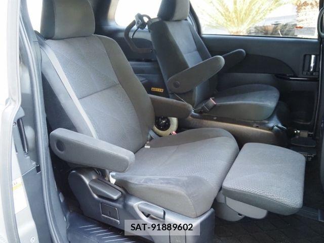 Toyota ESTIMA HYBRID 2016-10 4041814-17