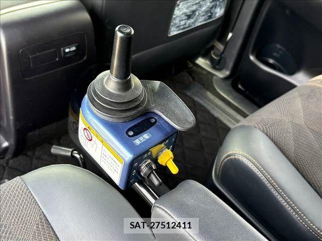 Toyota ESTIMA HYBRID 2016-10 7326968-16