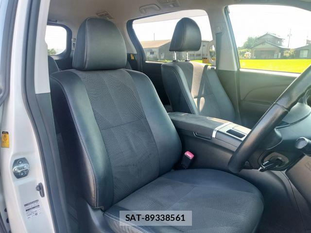 Toyota ESTIMA HYBRID 2013-10 8207450-5