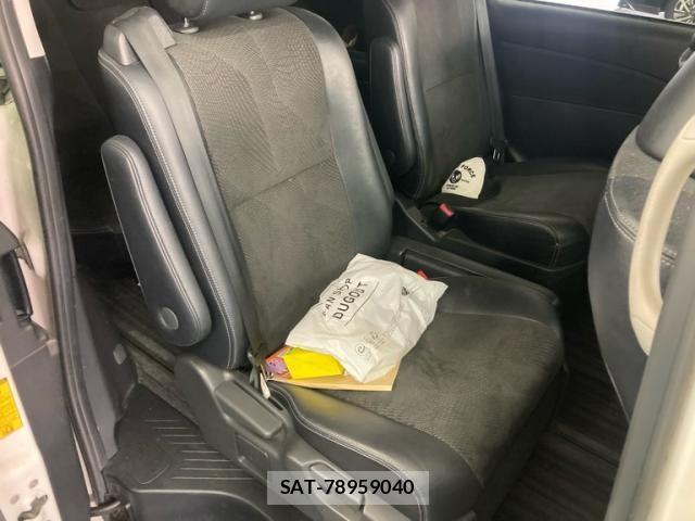 Toyota ESTIMA HYBRID 2013-08 8207451-10