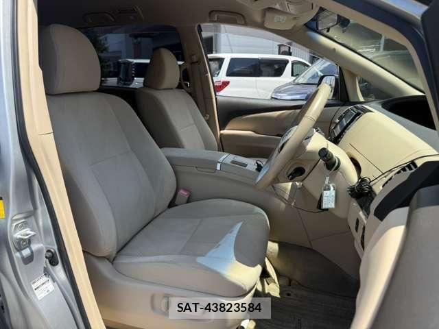 Toyota ESTIMA HYBRID 2012-09 8207449-11