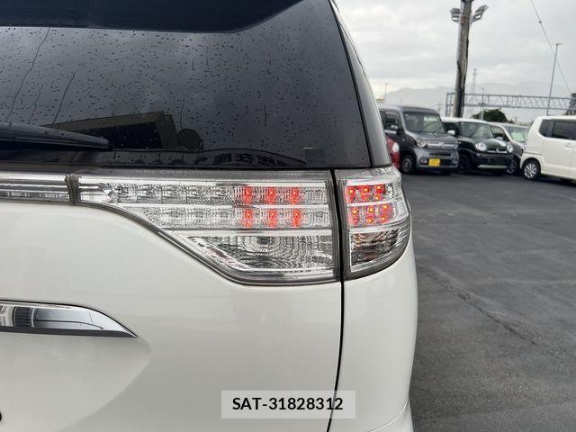 Toyota ESTIMA HYBRID 2013-09 8354405-23