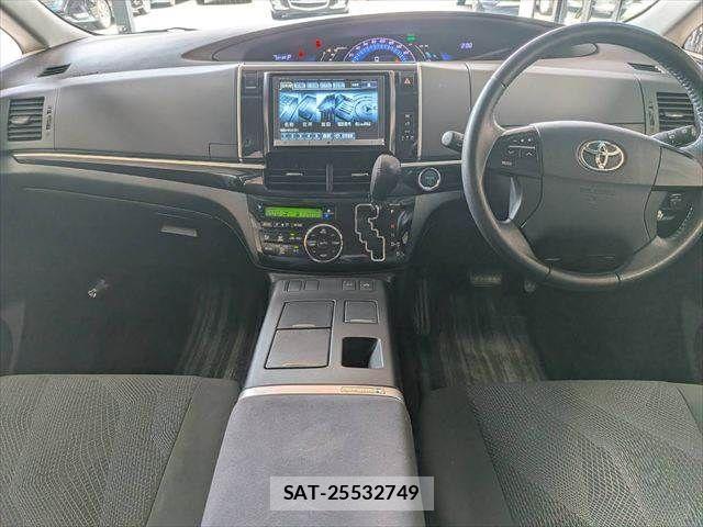 Toyota ESTIMA HYBRID 2013-06 8365801-2