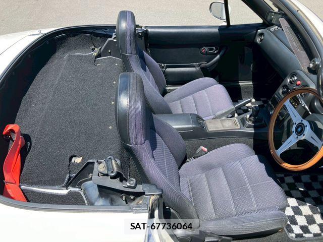 Mazda EUNOS ROADSTER 1995-06 7218244-18