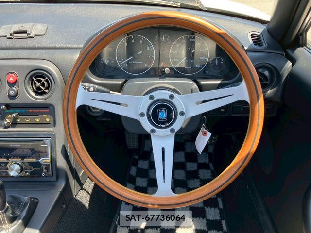 Mazda EUNOS ROADSTER 1995-06 7218244-19