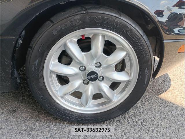 Mazda EUNOS ROADSTER 1993-08 8099070-6