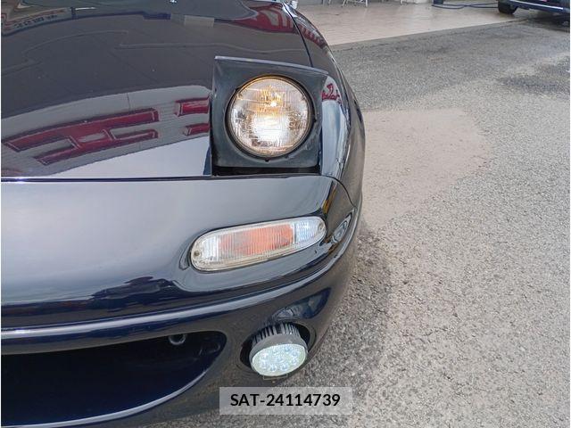 Mazda EUNOS ROADSTER 1992-08 8207452-4