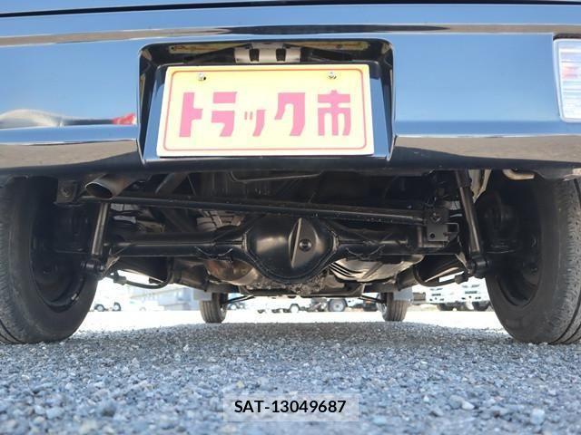 Suzuki EVERY 2018-04 4638838-25