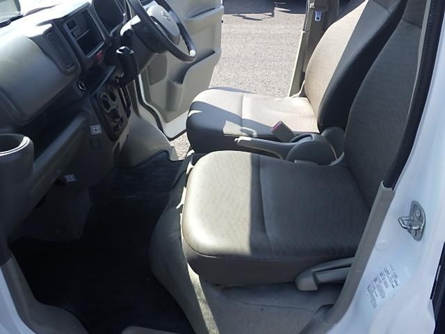 Suzuki EVERY 2015-09 7606825-19