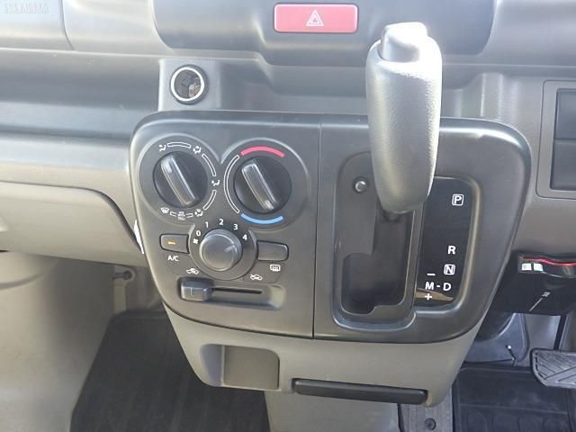 Suzuki EVERY 2015-09 7606825-23