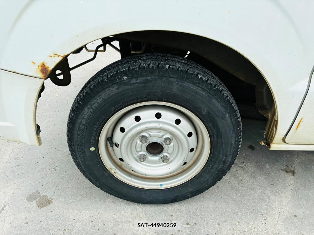 Suzuki EVERY 2013-09 7842095-25