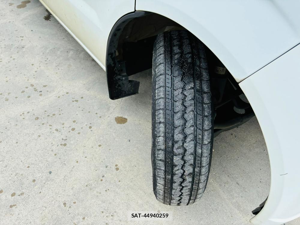 Suzuki EVERY 2013-09 7842095-28