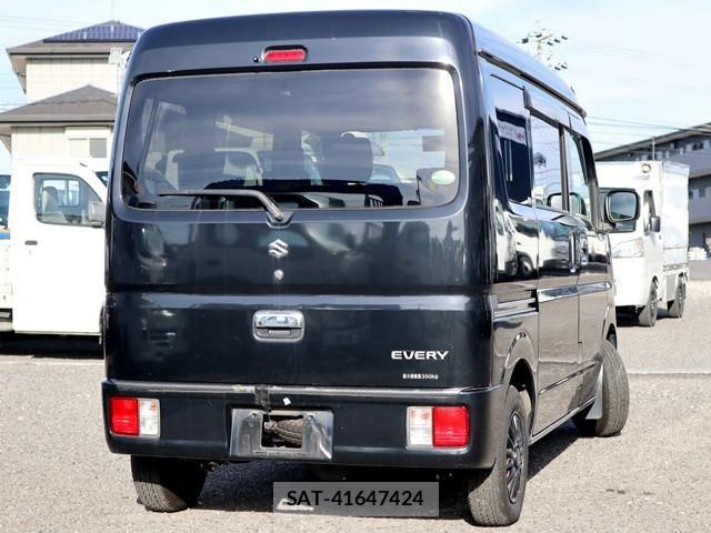 Suzuki EVERY 2017-03 8229868-2