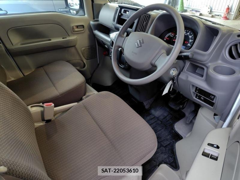 Suzuki EVERY 2025-03 7835406-4