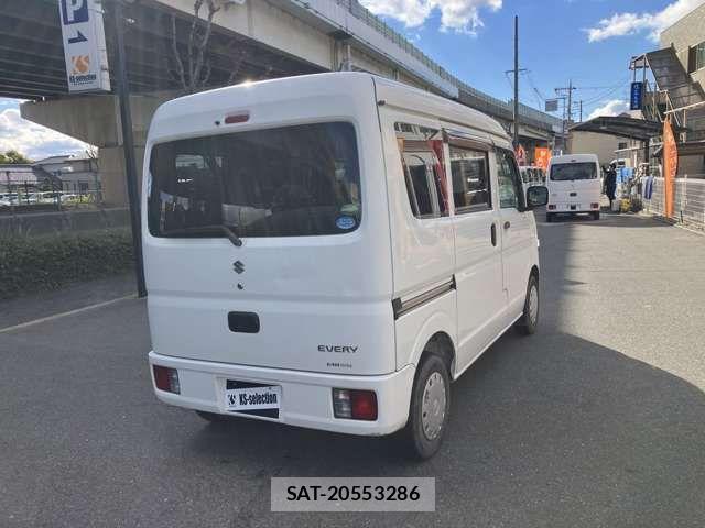 Suzuki EVERY 2018-08 499643-4