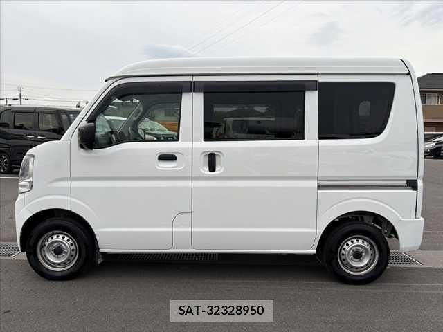 Suzuki EVERY 2021-03 966932-11