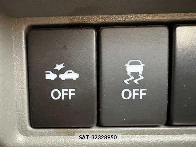 Suzuki EVERY 2021-03 966932-23