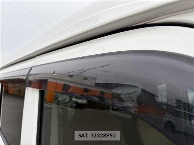 Suzuki EVERY 2021-03 966932-29