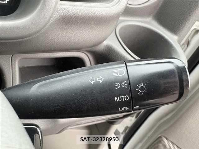 Suzuki EVERY 2021-03 966932-4