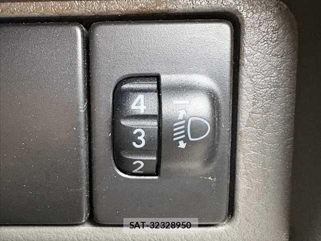 Suzuki EVERY 2021-03 966932-6
