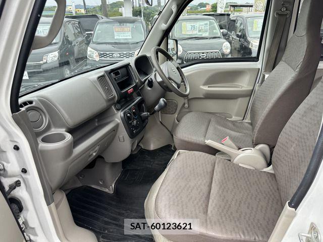 Suzuki EVERY 2019-01 1039918-11