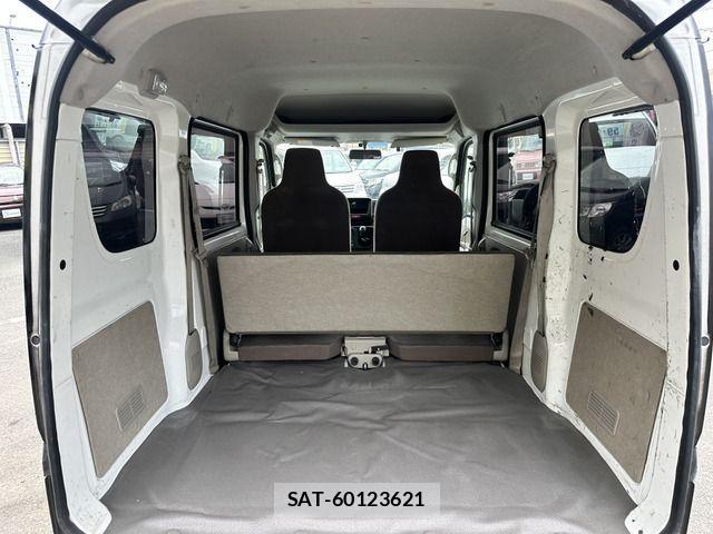Suzuki EVERY 2019-01 1039918-14