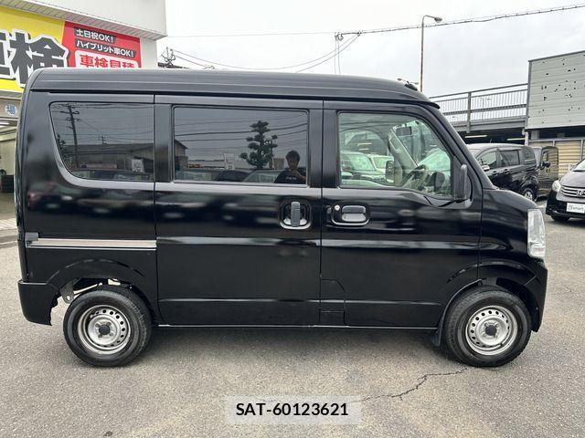 Suzuki EVERY 2019-01 1039918-5