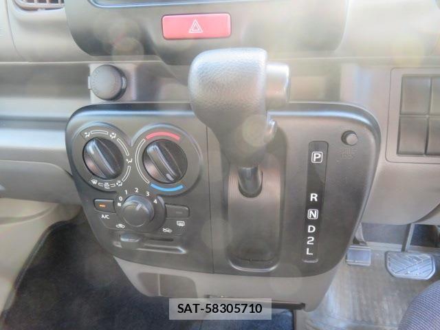 Suzuki EVERY 2017-06 1091685-10