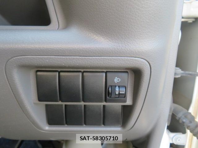 Suzuki EVERY 2017-06 1091685-11