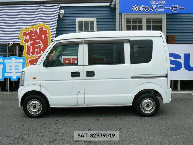 Suzuki EVERY 2014-01 1137959-1