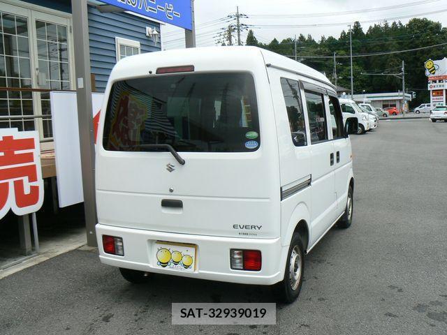 Suzuki EVERY 2014-01 1137959-2