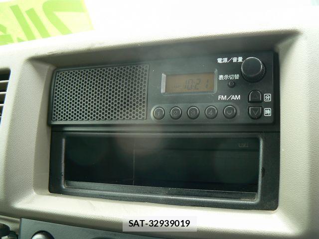 Suzuki EVERY 2014-01 1137959-7