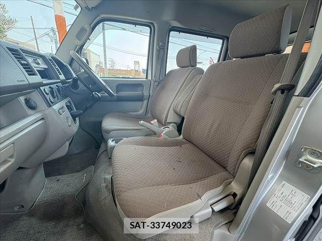 Suzuki EVERY 2010-06 1189360-16