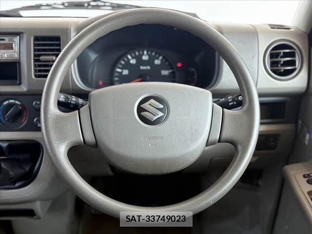 Suzuki EVERY 2010-06 1189360-21